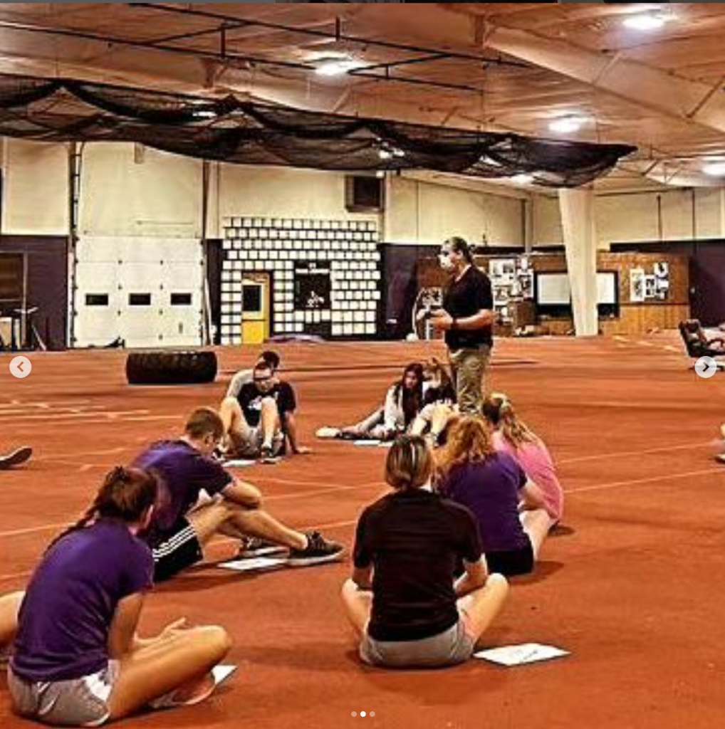 Coach Ian conducting a mental performance workshop.